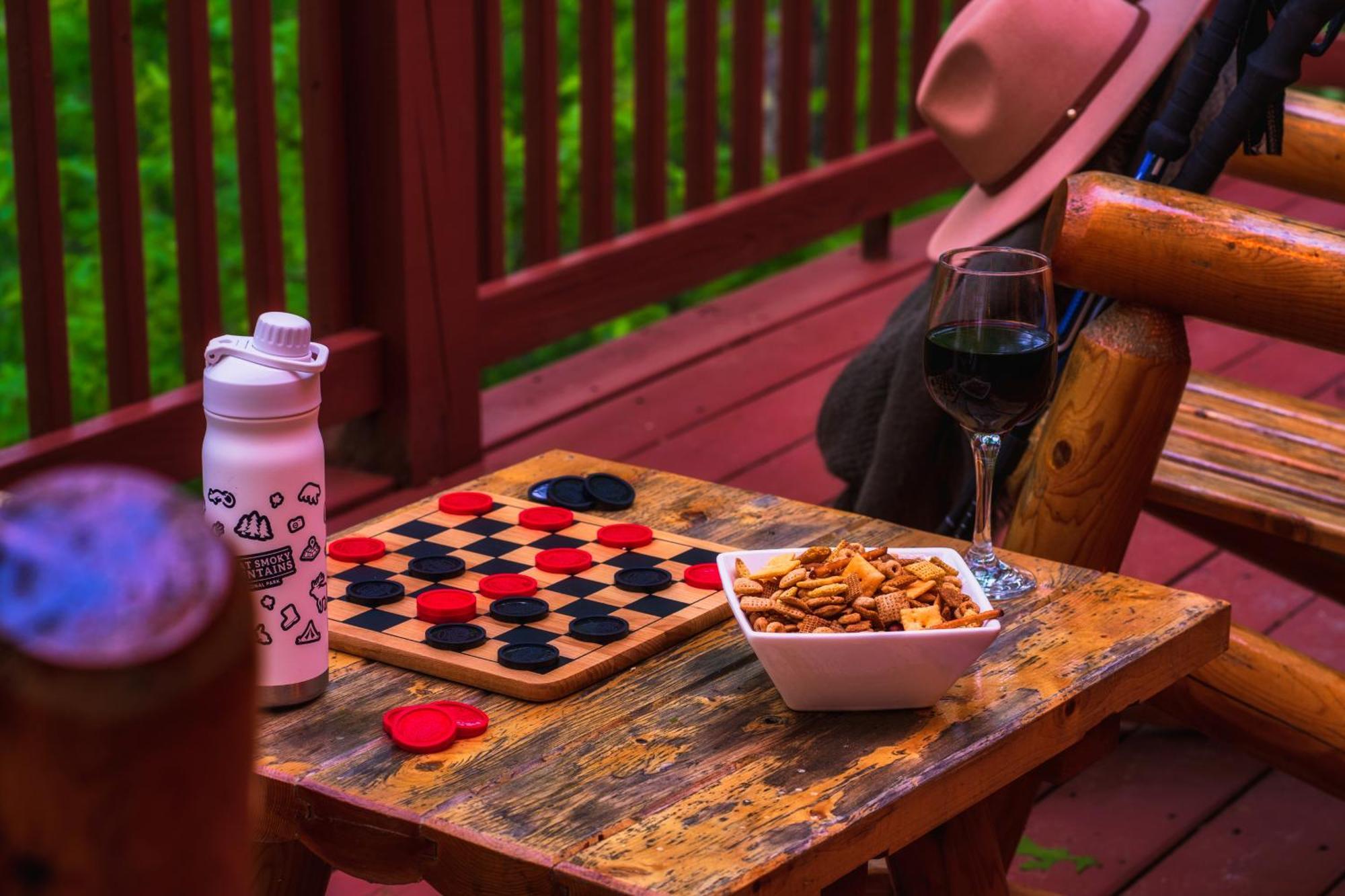 Cabin In A Gated Resort With Seasonal Resort Pool Pigeon Forge Ngoại thất bức ảnh